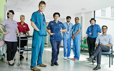 超级医院海报 超级医院