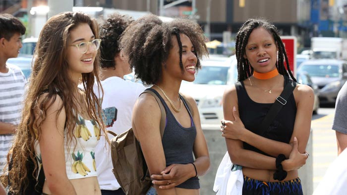 贝蒂[滑板少女]第一季/全集Betty HBO