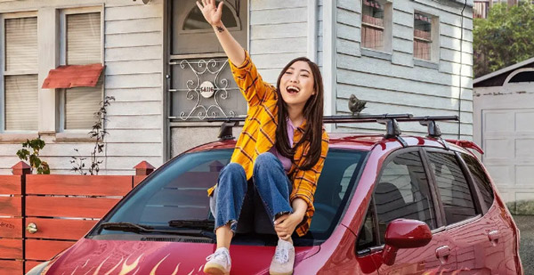 奥卡菲娜是来自皇后区的诺拉第一季/全集Awkwafina Is...